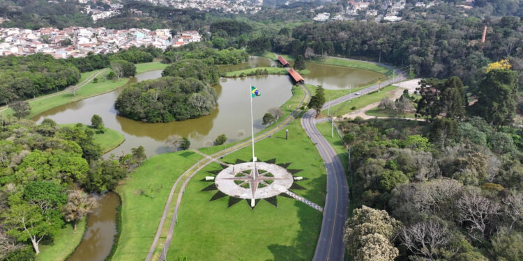 Mercado imobiliário de Curitiba muda perfil e prioriza apartamentos compactos